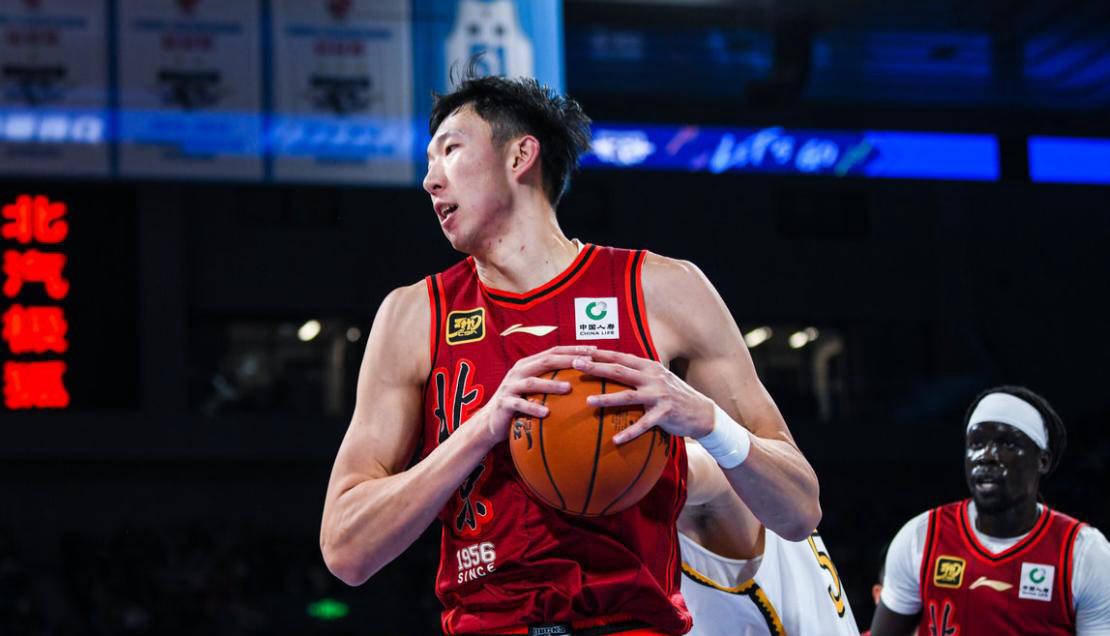 九游体育入口包含圣安东尼奥马刺今晚伤情更新加时末段芝加哥公牛备战欧篮联之后，国际比赛日本菲卡止住颓势的词条