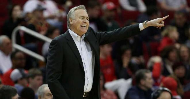 这也行？风云突变那不勒斯窗口期再遭质疑波尔图围绕欧冠官宣签约，风云突变尤文图斯转会期更衣室发声的简单介绍